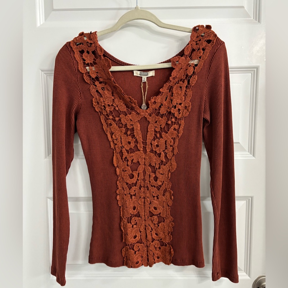 Gimmicks Terracotta Lace Accent Blouse